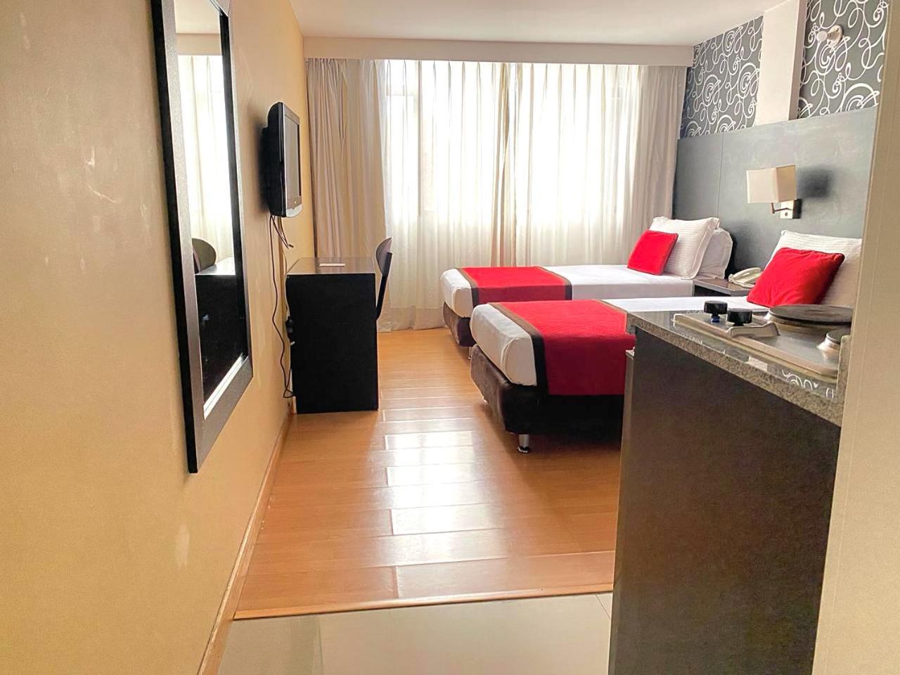 Hotel Silver Javeriana By Hospedium 波哥大 外观 照片