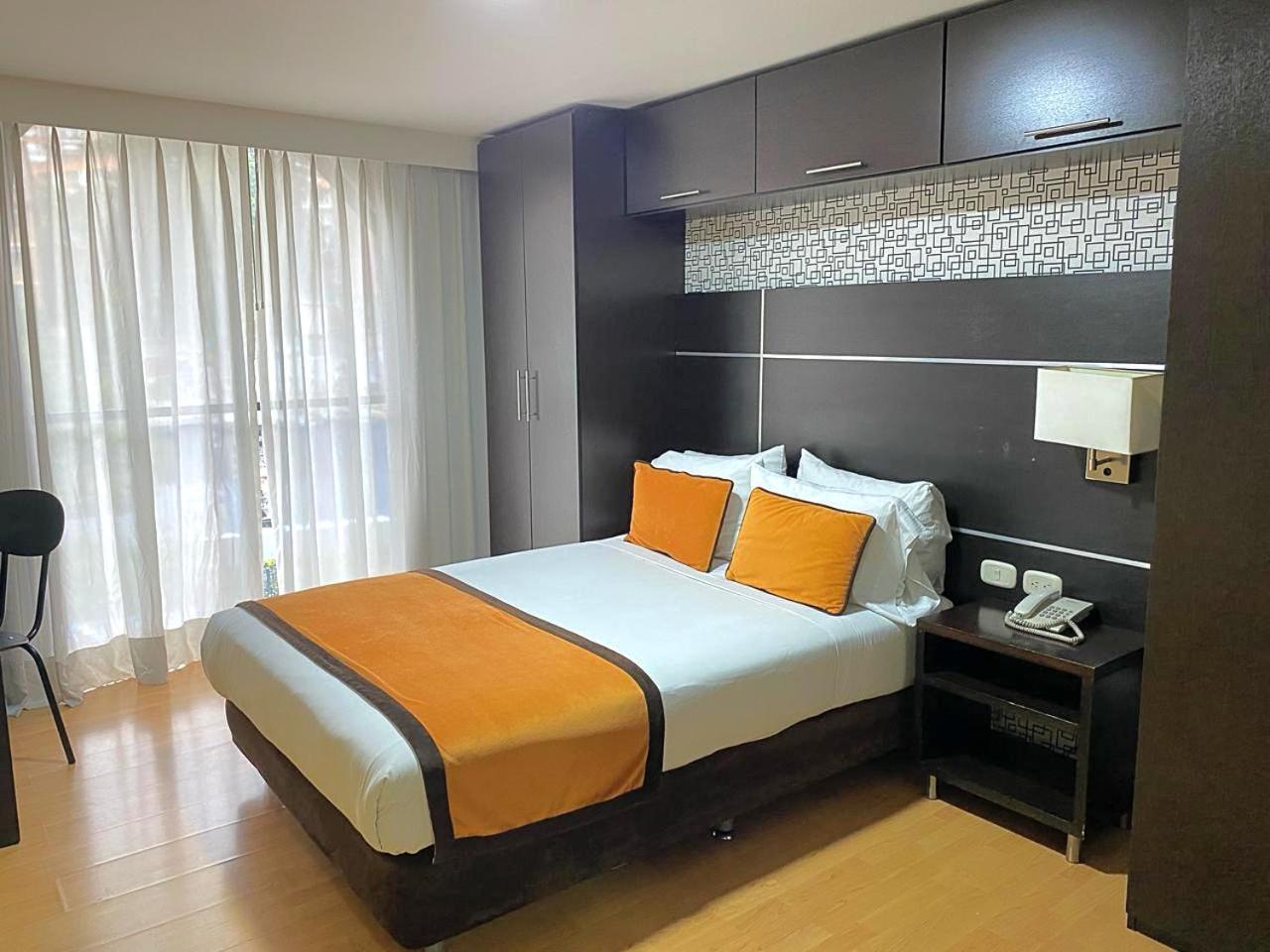 Hotel Silver Javeriana By Hospedium 波哥大 外观 照片