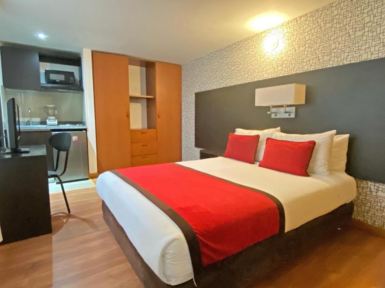 Hotel Silver Javeriana By Hospedium 波哥大 外观 照片